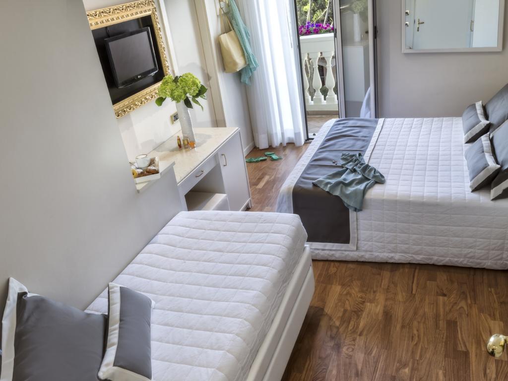 Novecento Suite Hotel Riccione Zewnętrze zdjęcie