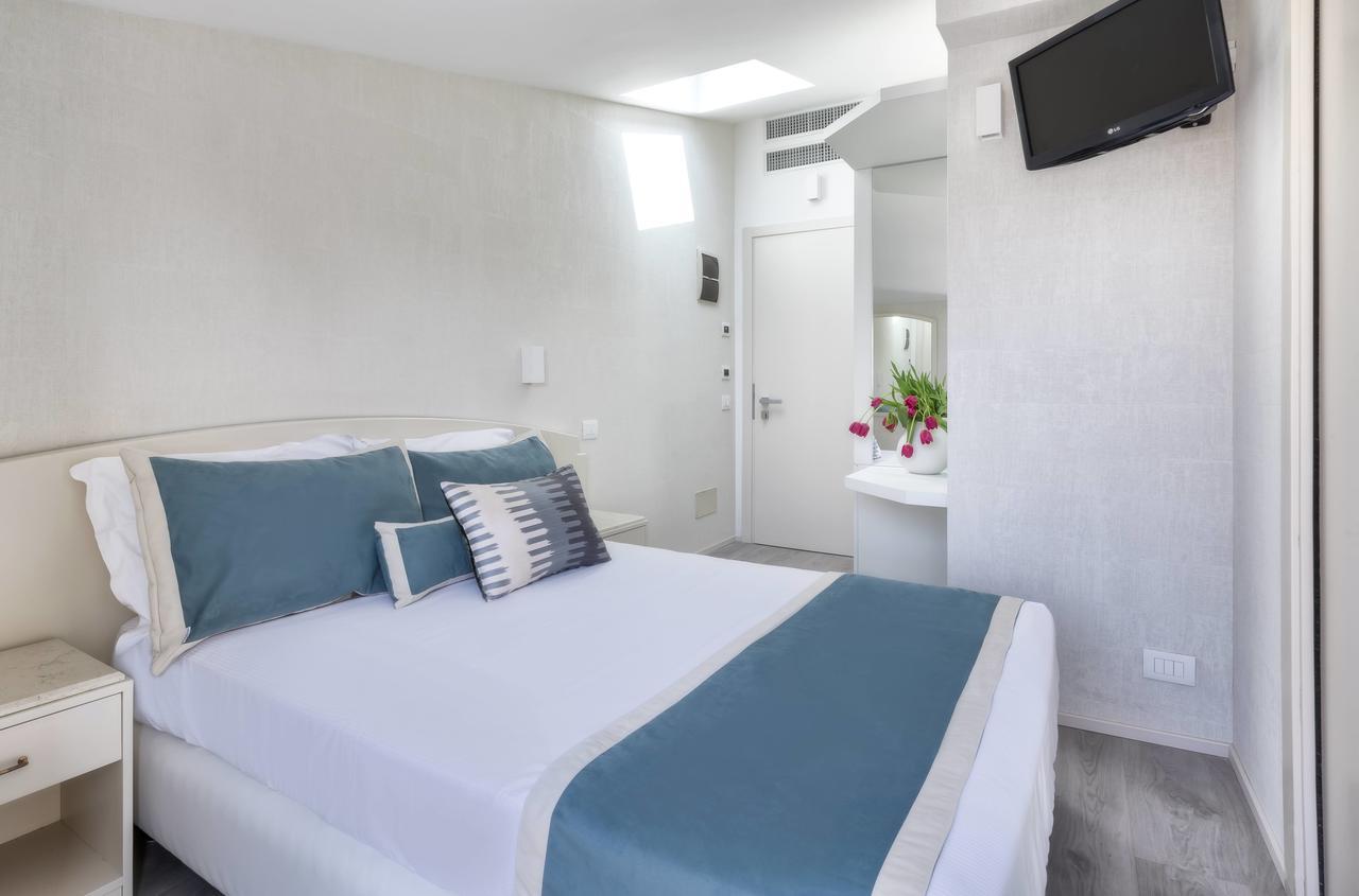 Novecento Suite Hotel Riccione Zewnętrze zdjęcie